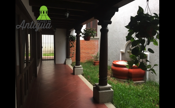 House for sale in Antigua Guatemala