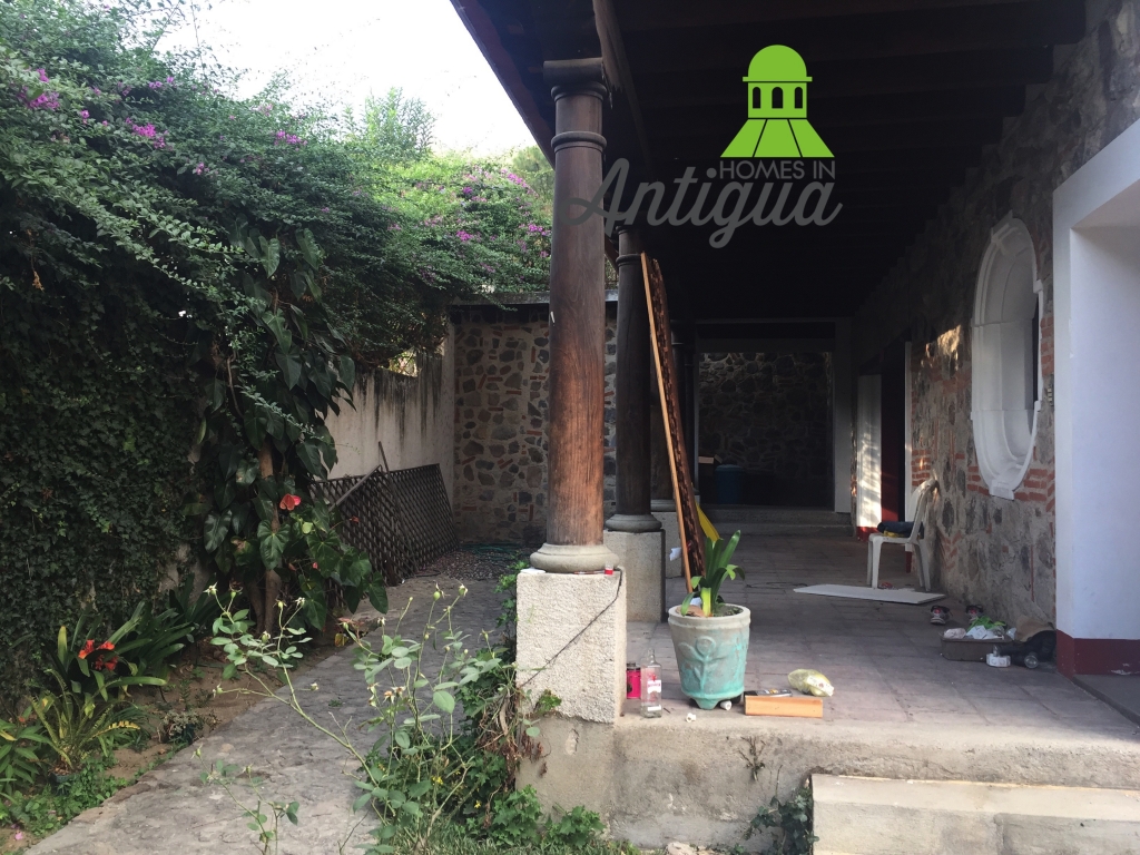 Homes in Antigua House for sale in central Antigua Guatemala