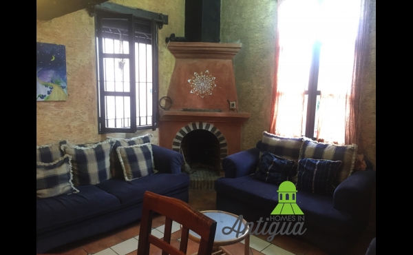 APARTAMENTO EN RENTA EN EL CENTRO DE ANTIGUA!