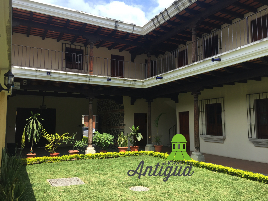 Homes in Antigua Large house for rent in Antigua Guatemala