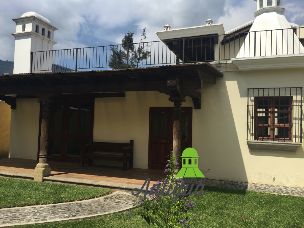 Homes in Antigua Large house for rent in Antigua Guatemala